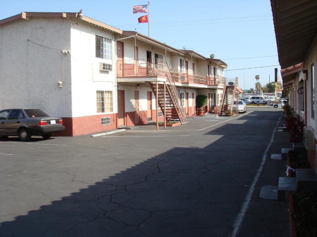 American Inn South El Monte Екстериор снимка