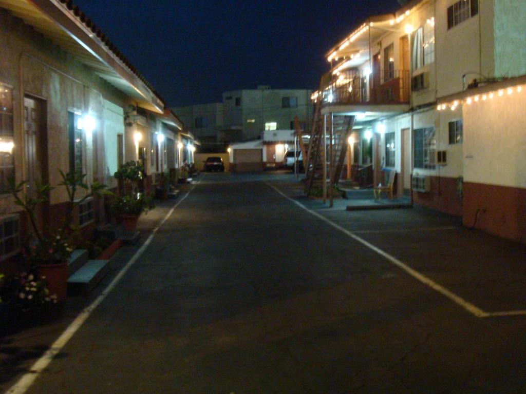 American Inn South El Monte Екстериор снимка